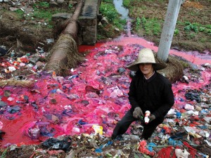 polluted-river-dyes